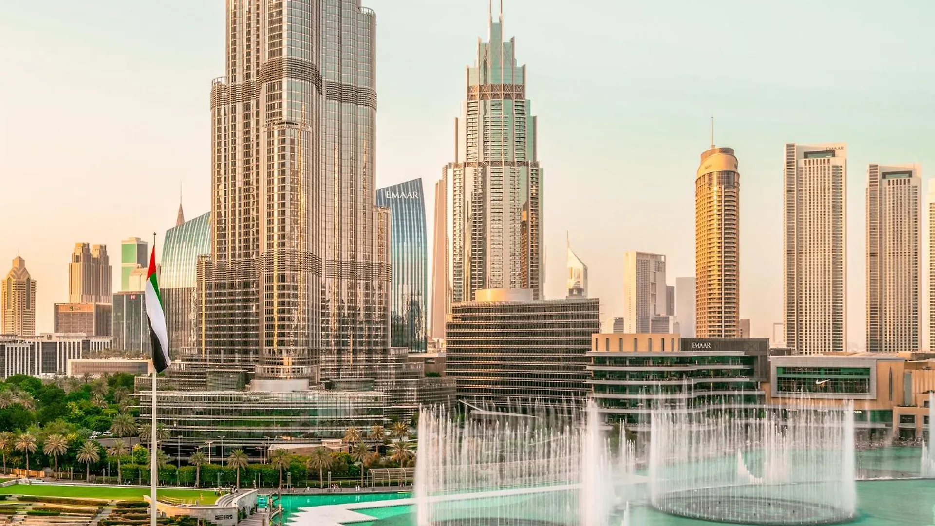 Elite Royal Apartment: Burj Khalifa View & 3-Bedroom Luxury Dubai