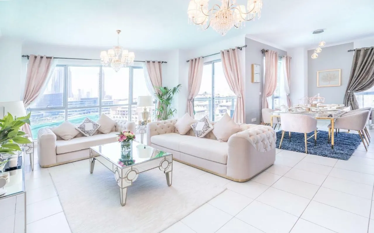 Elite Royal Apartment: Burj Khalifa View & 3-Bedroom Luxury Dubai
